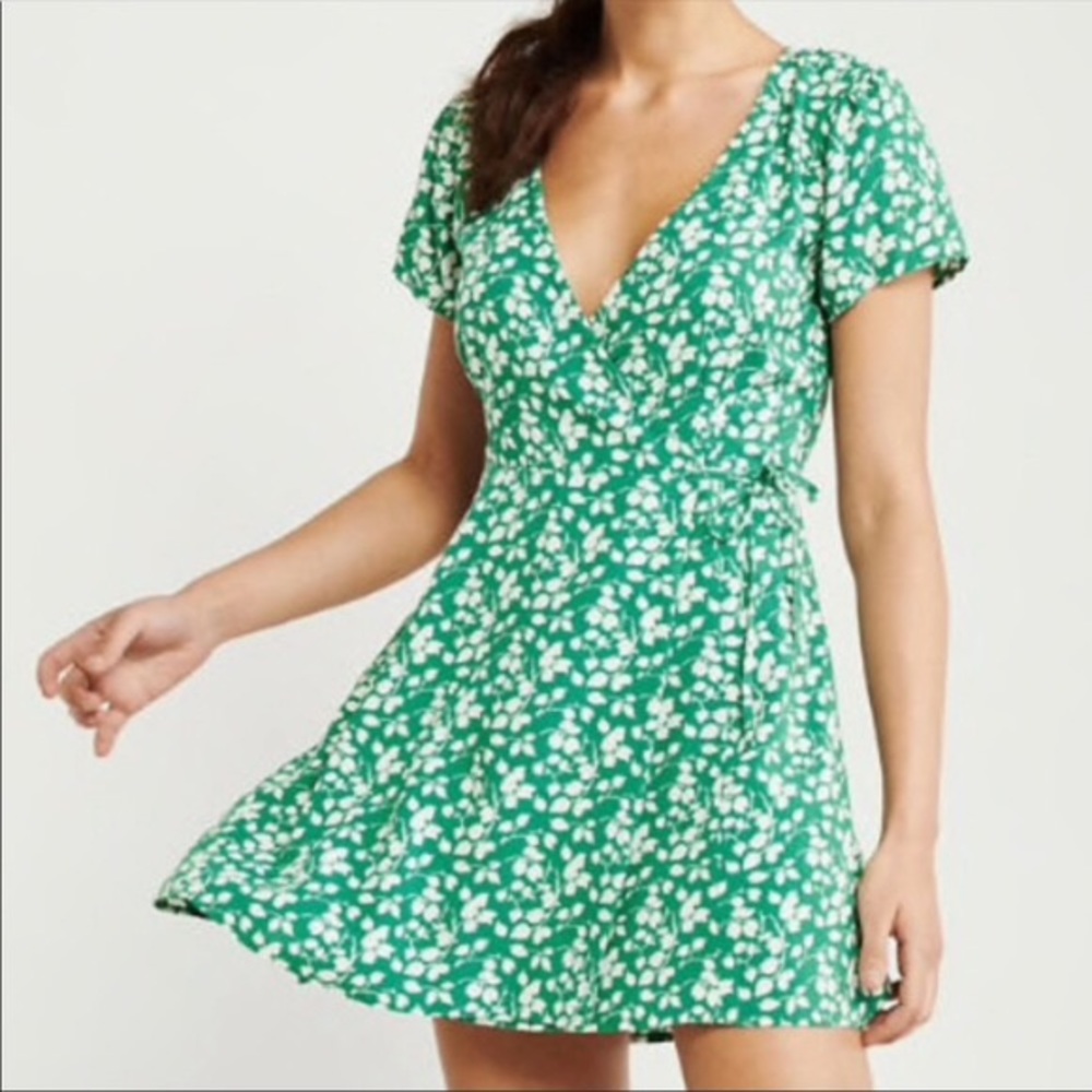 Abercrombie Green Floral Wrap Dress